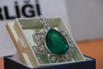İstanbul'dan Çalınan 1 Milyon Dolarlık Zümrüt Mersin'de Bulundu