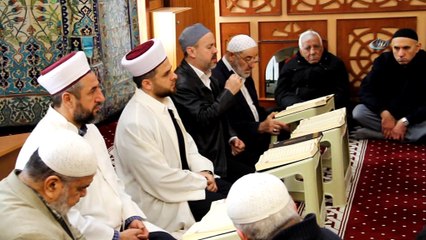 Mehmetçiğe sabah namazında dua desteği