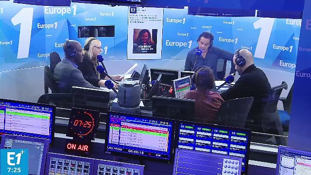 Vous êtes bien sur le répondeur d'Alain Delon et de ses 37 chiens, nous allons donner suite à votre appel