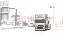 Adana-Pozantı Karayolu Yoğun Kar Yağışı Nedeniyle Trafiğe Kapandı