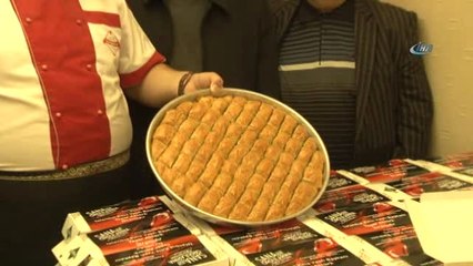 Mehmetçiğe Baklavalı Moral