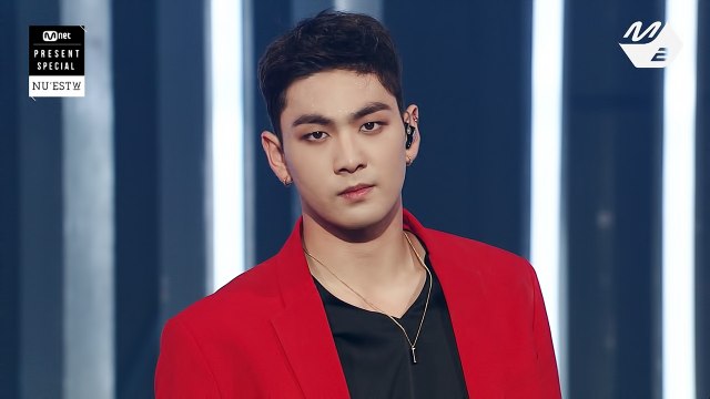 [FOCUS 직캠] 뉴이스트 W 백호 WHERE YOU AT @엠넷 프레젠트_171011