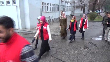 Adıyaman'ın Şerife Bacıları Aferin'de Savaşmak İçin Askerlik Şubesine Koştu