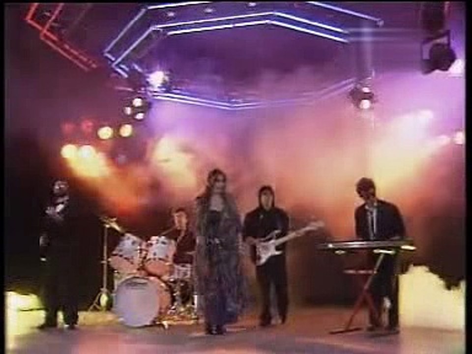 Zerrin Özer - Dünya Tatlısı