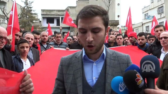 Siirt’ten Afrin’e destek...Cuma namazı sonrası toplanan vatandaşlar askerlik şubesine dilekçe verdi