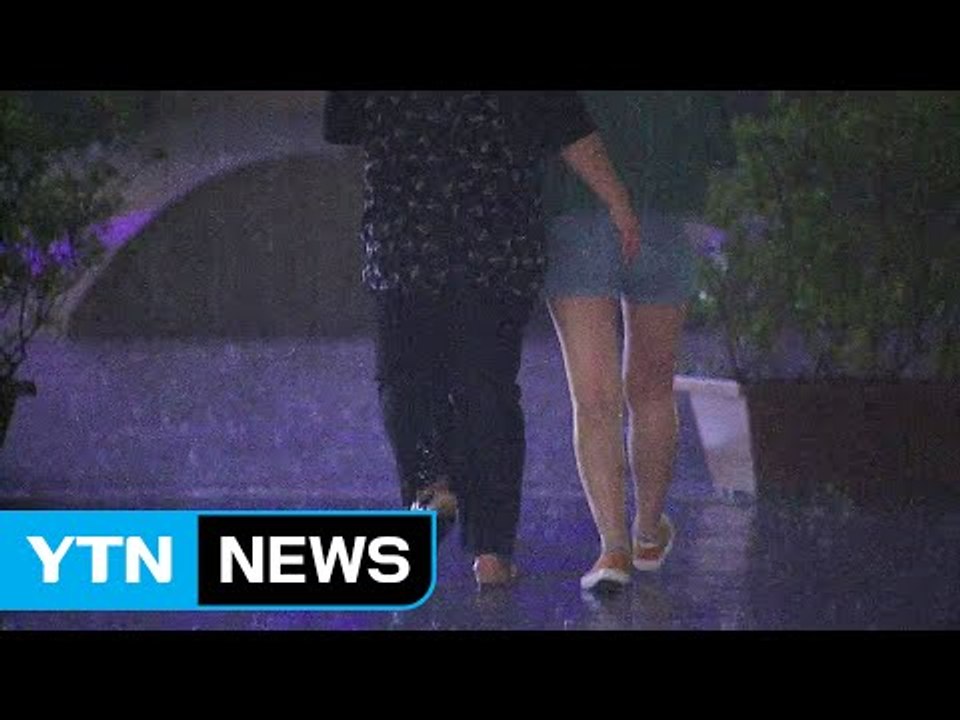 [YTN 실시간뉴스] 장맛비로 폭염 주춤...밤부터 중부 호우 / YTN