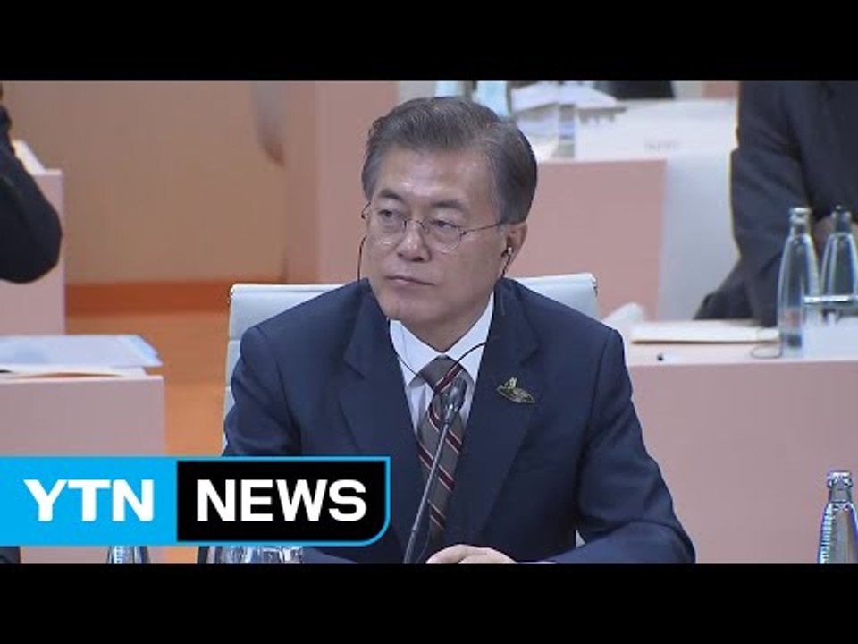 문 대통령 "北 인도적 지원, 정치 연계 말아야"...메르켈 총리, 북핵 대응 언급...