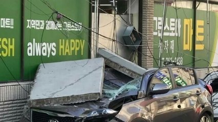 유리창 깨지고 건물 부서지고...아수라장으로 변한 포항 / YTN