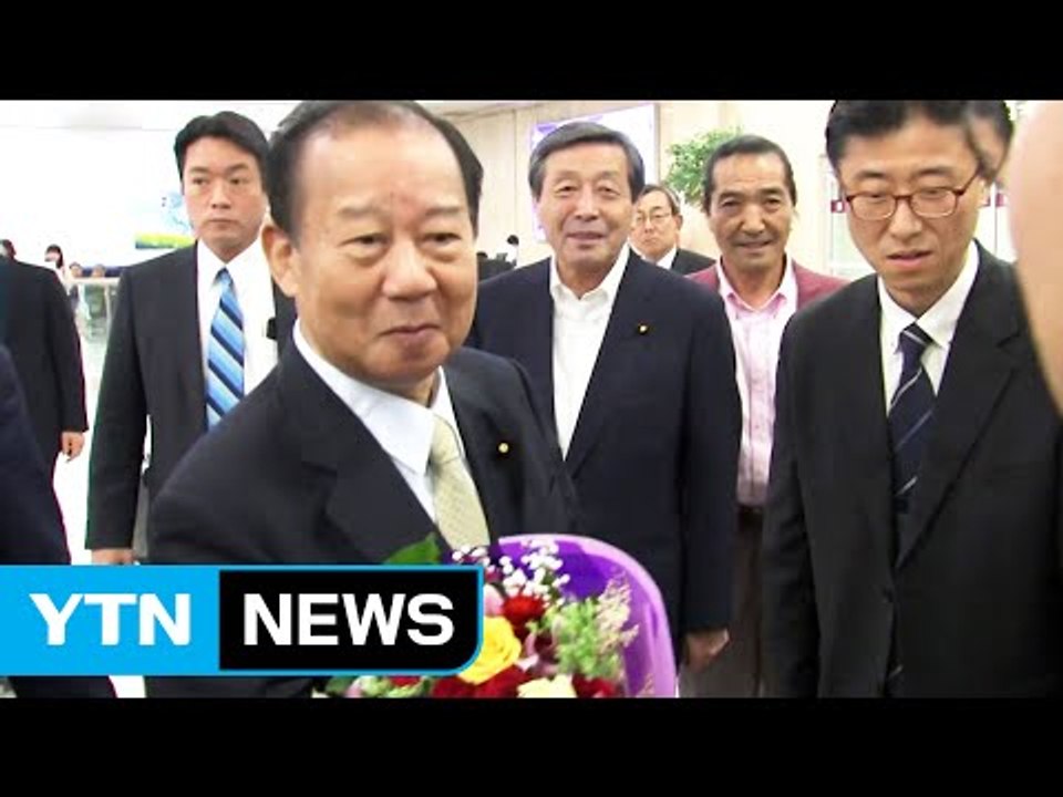 日 거물 정치인, 아베 친서 들고 방한...위안부 암초 넘을까 / YTN