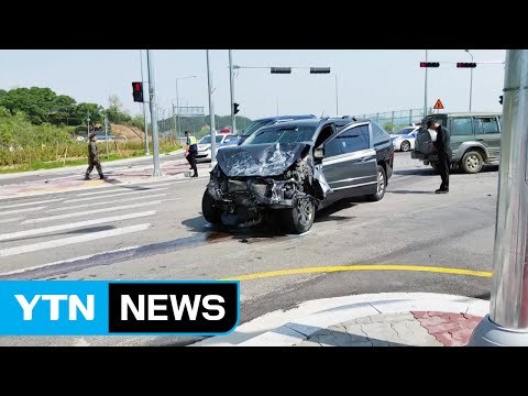 시내버스와 SUV 충돌해 행인 1명 숨져 / YTN