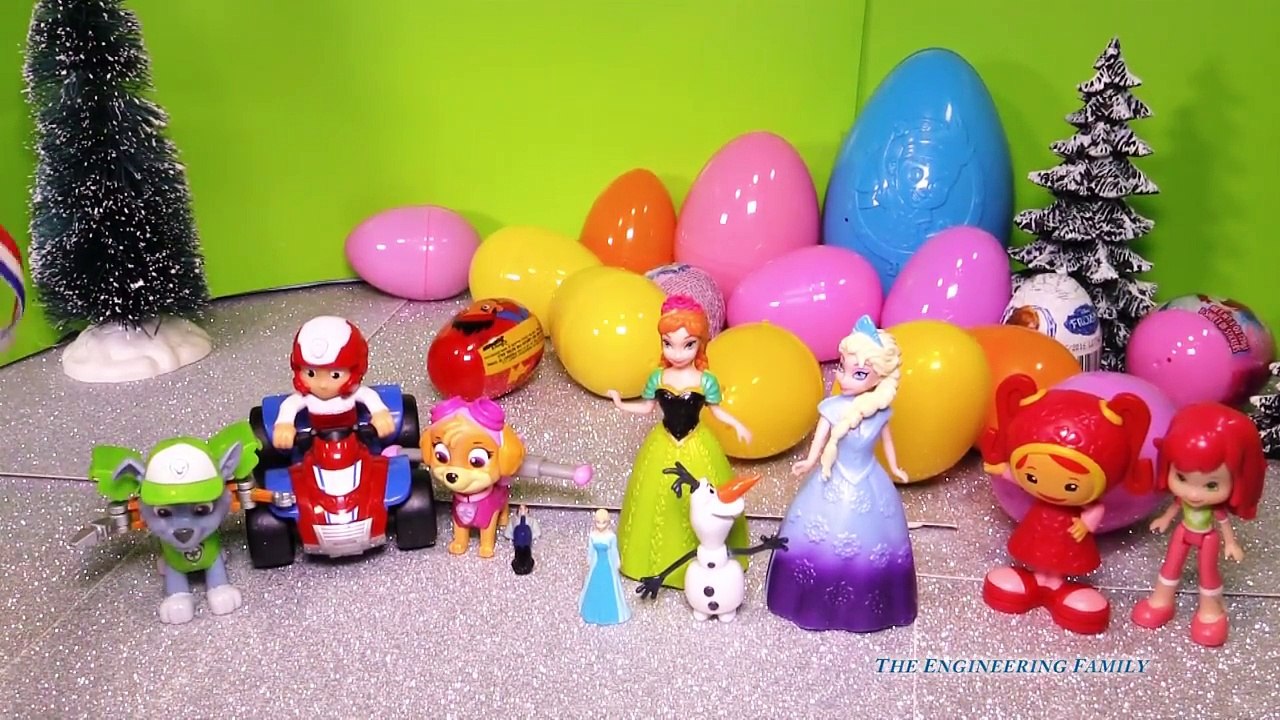 PAW PATROL & FROZEN Surprise Eggs with Funny Pig Julius JR Surprise Toys Video