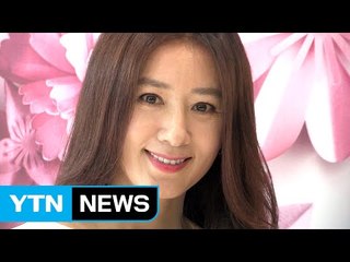 [★영상] 김희애, 우아한 순백의 여신…"놓치지 않을거에요" / YTN