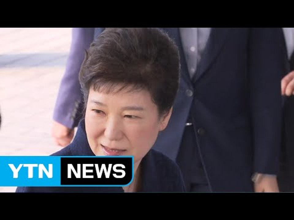 박 前 대통령 6시간째 조서 검토...檢 구속 영장 청구 고심 / YTN (Yes!...