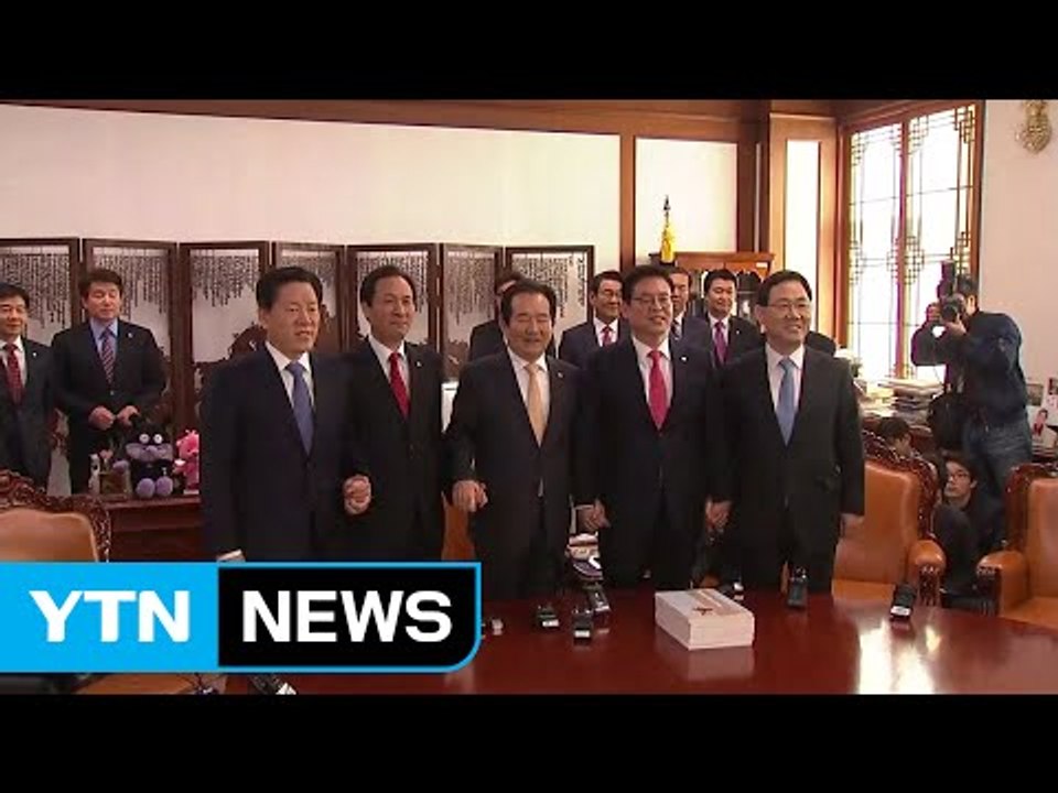 국회의장-여야 4당 원내대표 회동…특검 연장 논의 / YTN (Yes! Top News)
