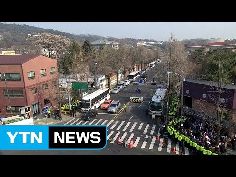 특검, 靑 압수수색 시도...4시간째 줄다리기 / YTN (Yes! Top News)