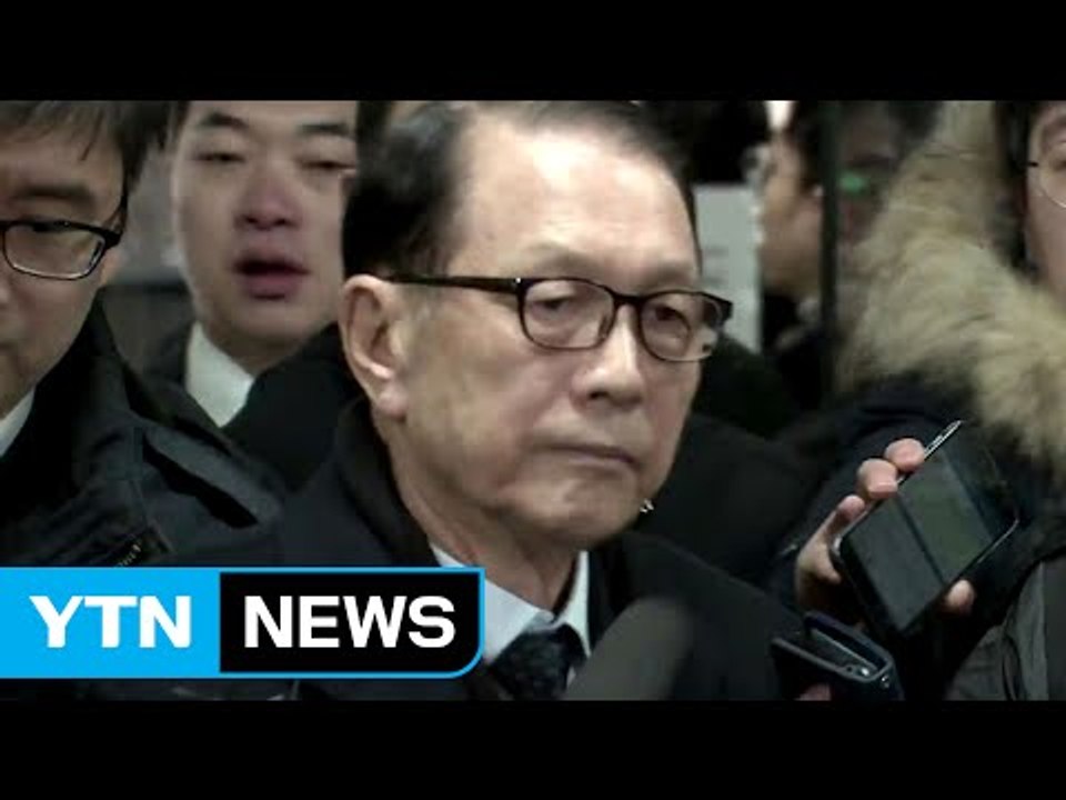 [현장영상] 법원 도착한 김기춘, 수많은 질문에 '침묵' / YTN (Yes! Top...
