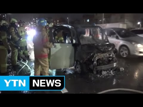 달리던 차에서 '엔진 과열 추정' 잇따라 불 / YTN (Yes! Top News)