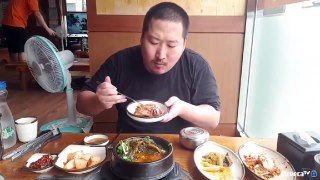 아침목욕하고 소식하러 갔다가 3공기 먹방ㅋㅋ [[뼈해장국]] 먹방!! [흥삼] (17.7.30) Cook&Mukbang