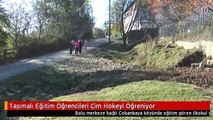 Taşımalı Eğitim Öğrencileri Çim Hokeyi Öğreniyor