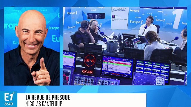 Emmanuel Macron appelle Ségolène Royal au SAV de la COP 21 : elle est garantie combien de temps la COP 21 ? J’ai une pièce américaine qui m’a lâché !