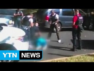"쏘지 마세요. 무기 없어요"...美 샬럿 흑인 총격피살 영상 공개 / YTN (Yes! Top News)