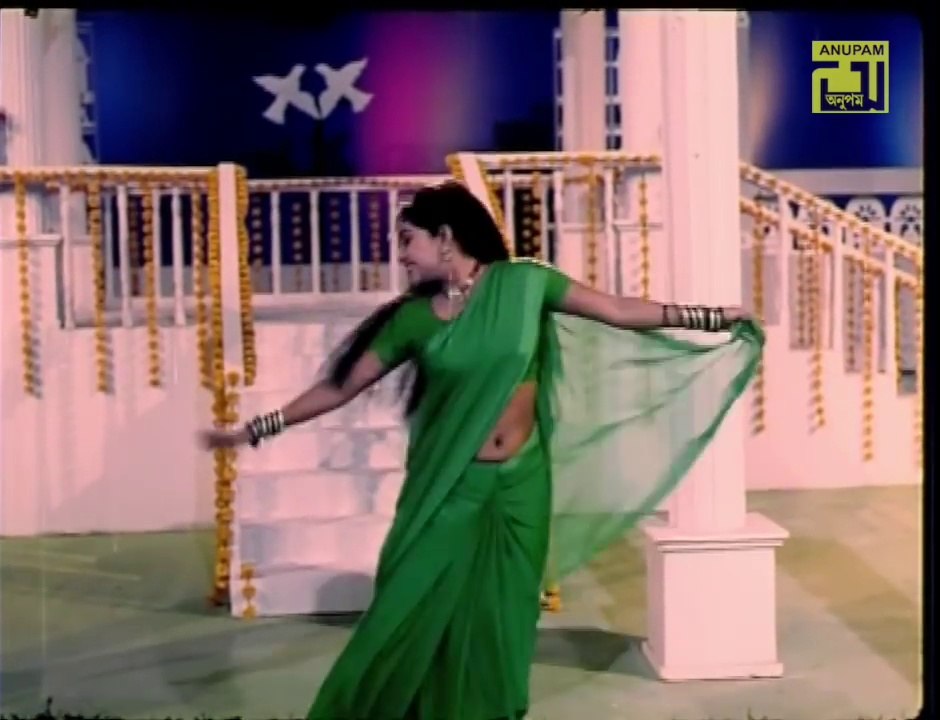 Amar Moneri Ongone_Bangla romantic song l আমার মনেরই অঙ্গনে_bangla old song_ l Bostir Meye_Bangla item song l Shabnur,Riaz_Bangla movie song