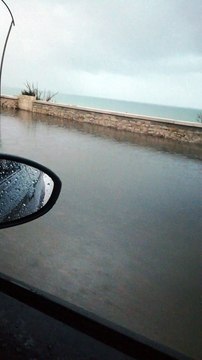 Maltempo, allagamenti sul lungomare di Bisceglie