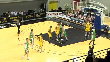 Grosse colère de Rémi Giuitta et Fos s'impose devant Bourg. (Vidéos)