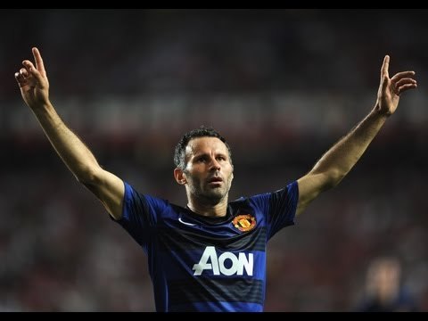 15 Sept | Ryan Giggs scores as Man Utd draw against Benfica