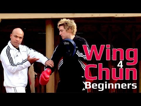 Wing Chun for beginners lesson 49: Block, cover and triple punch (Pad work)