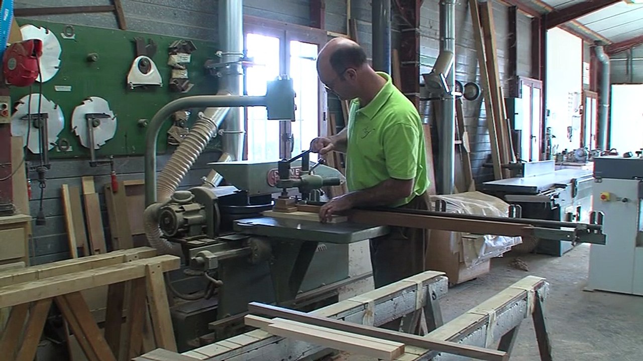 DÉCOUVERTE/ Ébéniste la passion du bois