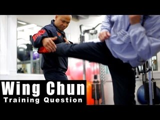Wing Chun Training - wing chun how to deal with different kicks.Q8