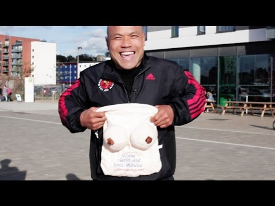 Master Wong draw from the titty bag