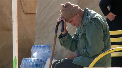 استمرار إرسال المساعدات لمنكوبي الزلزال في إيران