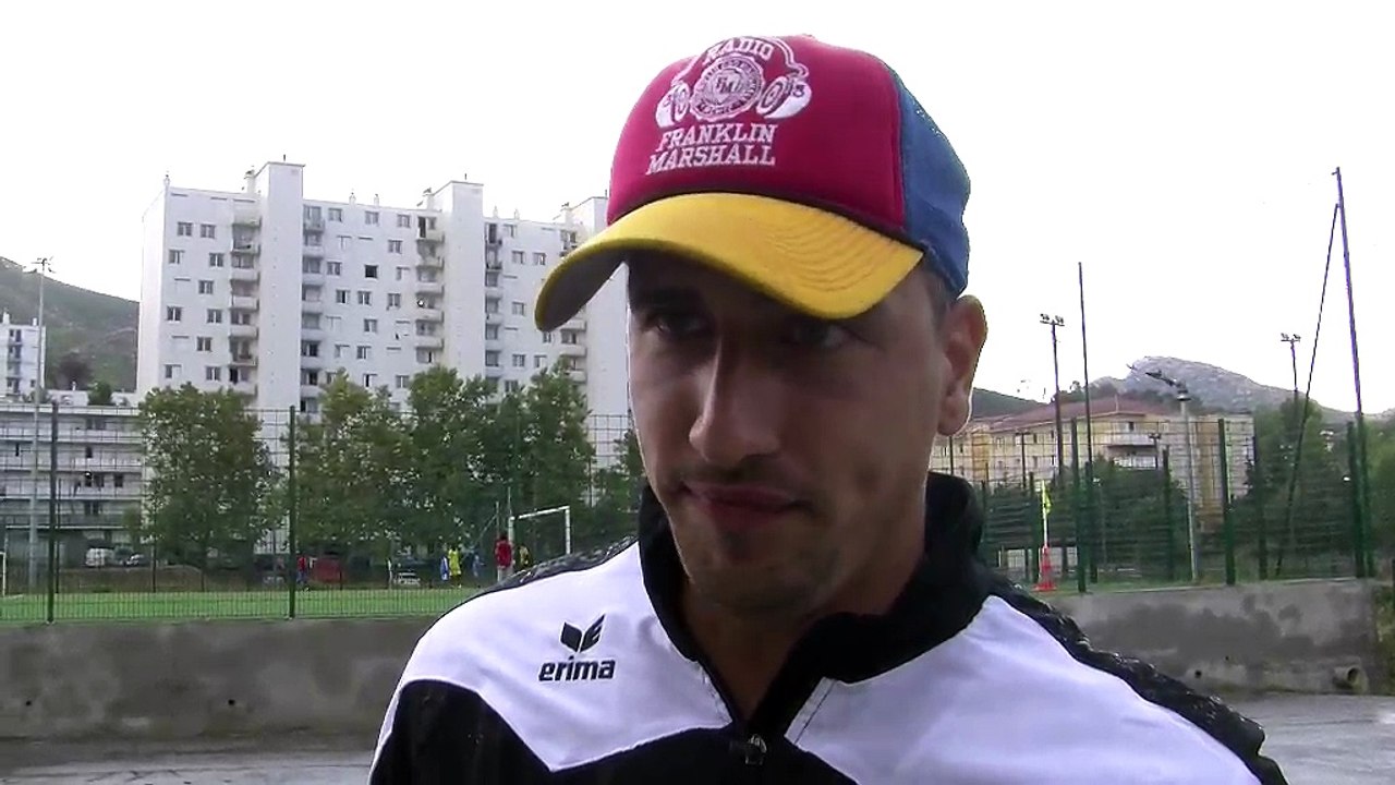 Pas de chance pour le gardien du FCM Clément Rigaud sorti sur blessure à la pause