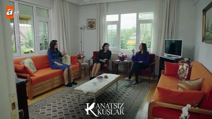 Emel ile Cemre’nin kavgası! - Kanatsız Kuşlar 22.Bölüm