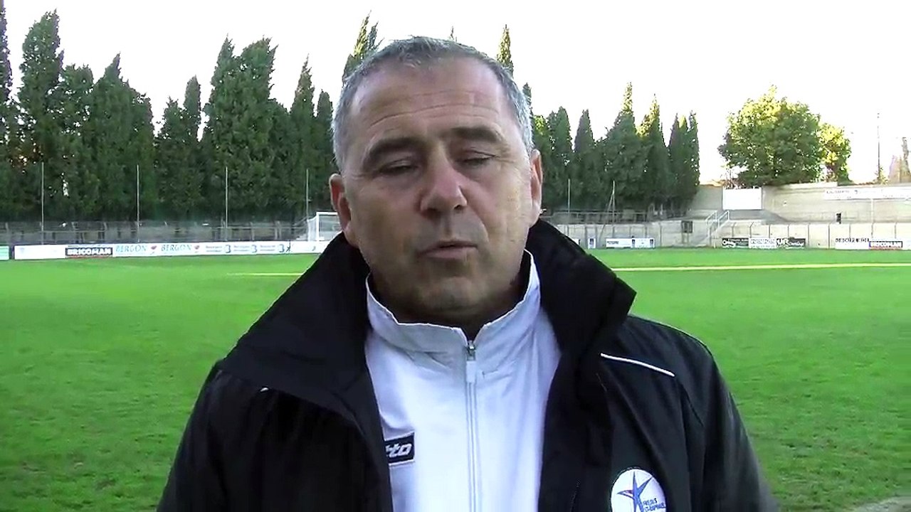 L'entraîneur de Fréjus Saint Raphaêl Michel Estévan