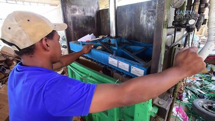 Coletores de material reciclável recebem menos que um salário mínimo