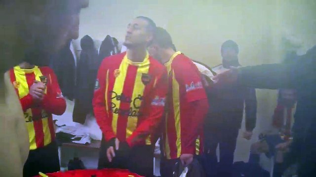 La joie dans les vestiaires du FC Martigues après le succès dans le Forez