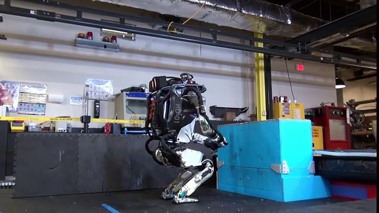 New Atlas Robot Skills - Robots able to Backflip and jump across platforms