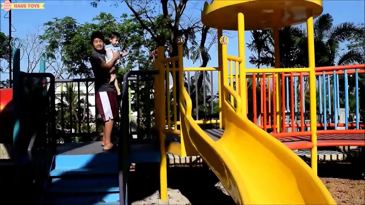 Kids Swimming In The Pool 2016 - Kids Have Fun Swimming in the Pool-4iKvoMjPbZs