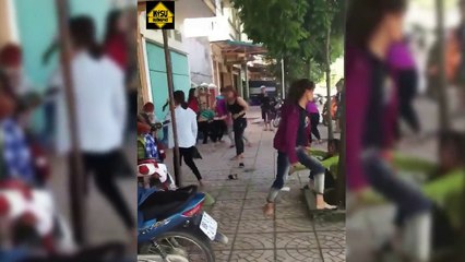 GIRL XINH 2K HỖN CHIẾN KINH HOÀNG BẰNG VŨ KHÍ NÓNG