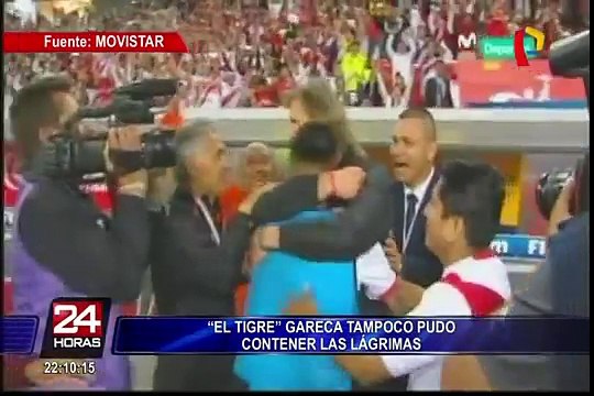 Ricardo Gareca fue ovacionado por los hinchas tras la clasificación al Mundial