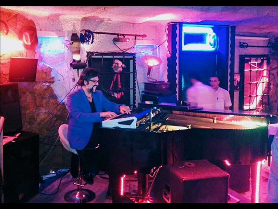 Yaşar YAĞMUR - Kara Bulutları Kaldırın Aradan