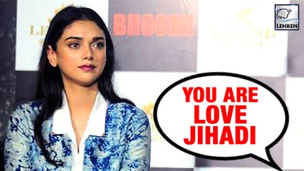 Скачать видео: Aditi Rao Hydari INSULTED By Fan Over Padmavati Controversy