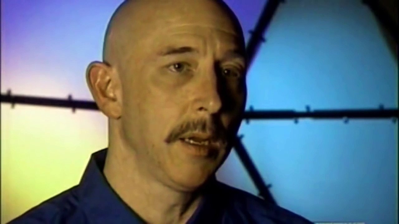 Amazing UFO Sightings From Around The World