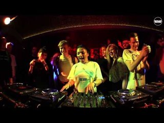 To wheel or not to wheel - Boiler Room Moments