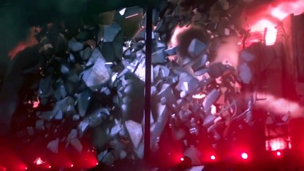 Entrée scène de Johnny Hallyday au Stade de France en 2012