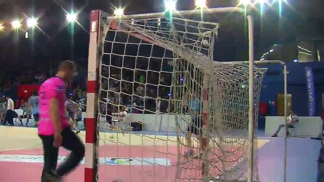 Adrien Claire, ailier gauche d'Istres Handball.