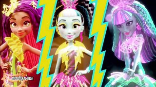 SHOPPIES BRIDIE, DAISY PETALS, COCOALETTE, MONSTER HIGH SKULLTIMATE LOCKEROOM FRANKIE | TOY TALK